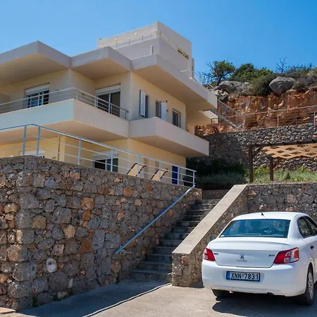 Villa Poppy