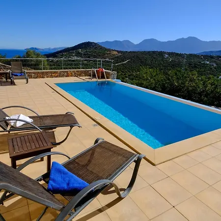 Poppy Villa